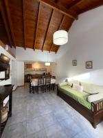 Amplio departamento sobre av principal con cochera - Chambres d'hôtes San Martín de los Andes