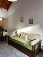 Amplio departamento sobre av principal con cochera - Chambres d'hôtes San Martín de los Andes