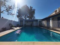 La Villa Familiale calme piscine-barbecue à Tarascon - Chambres d’hôtes Tarascon