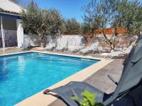 La Villa Familiale calme piscine-barbecue à Tarascon - Chambres d’hôtes Tarascon