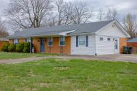 3BR Home Near Louisville | King Suite Fenced Yard - B&B Mount Washington