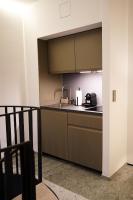 Studio Lit King-Size