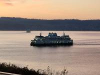 Historic PNW Bungalow - Sunset & Water View - B&B Everett