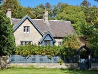 Midhope Castle Cottages - Ferienwohnung Queensferry