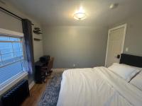 Private Room near EWR Airport & NYC Bus Room 3 - Chambres d'hôtes Irvington