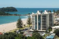 Oceanside Apartment with Iconic Views - Chambres d’hôtes Mount Maunganui