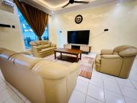 Alana Guesthouse 2 in Semporna Town NEW - B&B Semporna