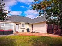 Fun Family Stay at Frisco Downtown - Bed and Breakfast Frisco