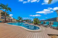 Ocean Rise at Airlie Two - B&B Airlie Beach