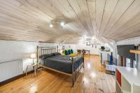 Lee Valley Lodge Upper Floor - B&B Cheshunt