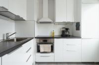 Tyylikäs ja valoisa kaksio keskustan tuntumassa - B&B Tampere