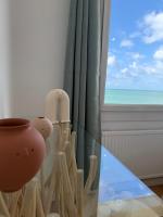 Évasion face à la mer Superbe appartement avec vue panoramique à Fécamp - Chambres d'hôtes Fécamp