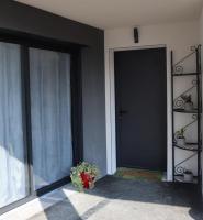 Charmant studio, neuf - Bed and Breakfast Voglans