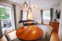 Apartamento de 2 dormitorios con balcón
