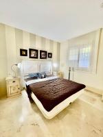Casares Costa Beach Apartment - Chambres d'hôtes San Luis de Sabinillas