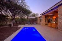 The Duchess Luxury Safari Villa, Close to KNP, Giraffe-Feeding-Tower, Bush-Bath, Boma - Ferienwohnung Marloth Park