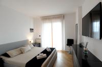 4BNB - Flaminia Prestigious Flat - swimming pool - B&B Roma