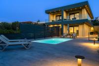 Limi Deluxe Sea View Suites - Private Pools - B&B Kokkini Chani