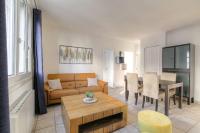 Le spacieux idéal séjour pro ou week-end famille - B&B Vénissieux