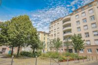 Chaleureux et Cosy avec parking privé - B&B Villeurbanne