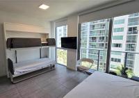 Modern Bayside Studio with Pool and Rooftop Lounge - B&B Miami