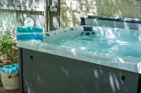 The Ressman Haus at MarktPlatz with Hot Tub - B&B Fredericksburg