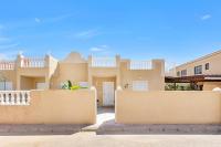 Bungalow Dolce Vita con piscina comunitaria en Torrevieja - Bed and Breakfast Torrevieja