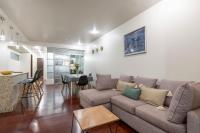 Chic 2BR Condo in Condesa steps from Parque Mexico - B&B Ciudad de México