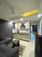 Luxury 1BHK Apartment By Bahria Guest Rooms - B&B Rawalpindi
