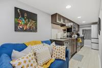 1-BR Pad in the Heart of Petworth - Walk to METRO - Chambres d'hôtes Washington