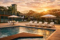 Casa charmosa em condomínio com piscina, churrasqueira e 3 banheiros a 5 min da praia em Manguinhos - Chambres d’hôtes Búzios