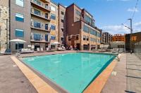 Modern resort condo with pool hot tub rolling foothill views & shuttle - B&B Heber City