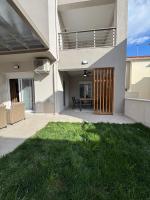 Luxury Apartman Family Aleksandrov - B&B Níkiti