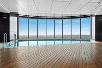 Sky-High Luxury on 50th Floor Breathtaking Views by Stylish Stays - Ferienwohnung Brisbane