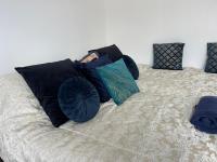 Two-Bedroom Deluxe Apartment with Garden View