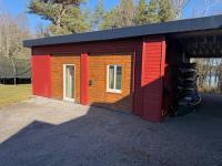 Villa Sandvik 4 beds only 70m from the lake - B&B Stojby
