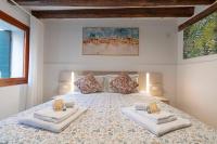 Pozzo d'oro apartment 1 canal view - B&B Venezia