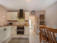 2 Bed in Milford Haven oc-43430 - Ferienwohnung Llanstadwell
