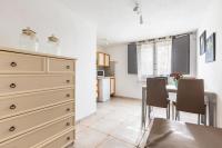 Apartment mit Poolblick