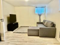 John & Ruby basement apartment - B&B Bodo