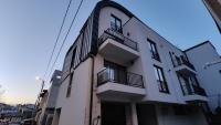 Casa ValMer Victoriei Penthouse - 55 sqm Terrace, Panoramic View, Lift and Private Parking - Chambres d'hôtes Bucarest
