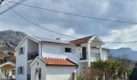 Peaceful 2BR Apt with Ultra-Fast WiFi - Chambres d’hôtes Podgorica
