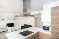 Gzira Brand NEW 2 BDR Apartment Just Off Seafront - Chambres d'hôtes Gzira
