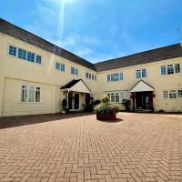 Courtyard Cottage - Two Bedroom Home Close to Bournemouth Town and Beaches - Sleeps 6 - Chambres d'hôtes Bournemouth