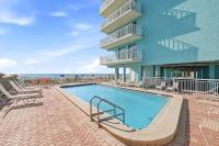 Beachfront Condo, Direct Access to Sugar Sand Beach, Heated Pool and Balcony Views - Chambres d’hôtes Clearwater Beach