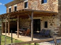 Mas Bô Regard gîte Velours - B&B Aiguèze