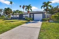 Walk to beachHot TubPoolNew Remodel - B&B Clearwater Beach