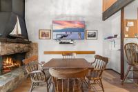 Corwin's Quarters - Bed and Breakfast Kings Beach