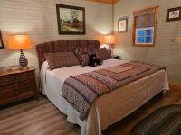 Private romantic Tiny Home King bed Jamestown - B&B Jamestown