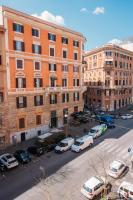 TrastevereHome - Bright 5BR Character Home in Trastevere with Lift - B&B Rome